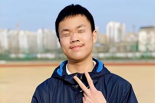 Hiệu suất siêu cao! Hồ Kim Thu 13 trúng 10 lấy được 24 điểm 7 bảng bóng rổ